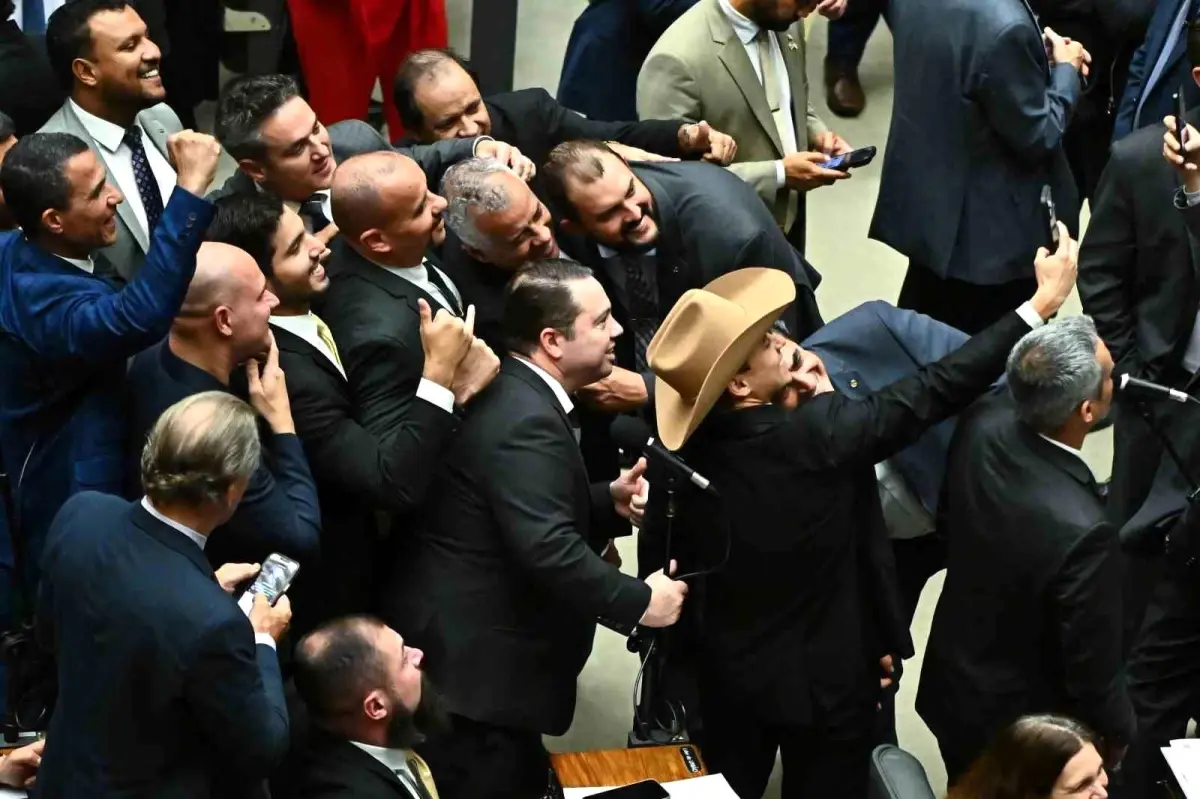 Bolsonaro’nun Ceza Süresi Düşürülecek