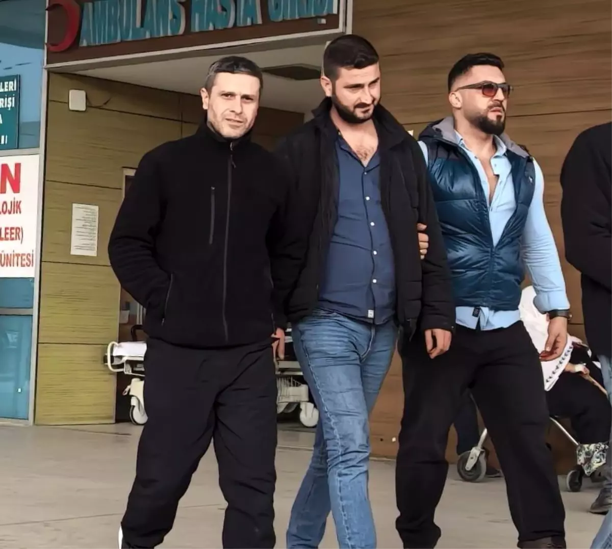 Bursa’da Uyuşturucu Operasyonu: 54 Gram Metanfetamin Ele Geçirildi, İki Şahıs Tutuklandı