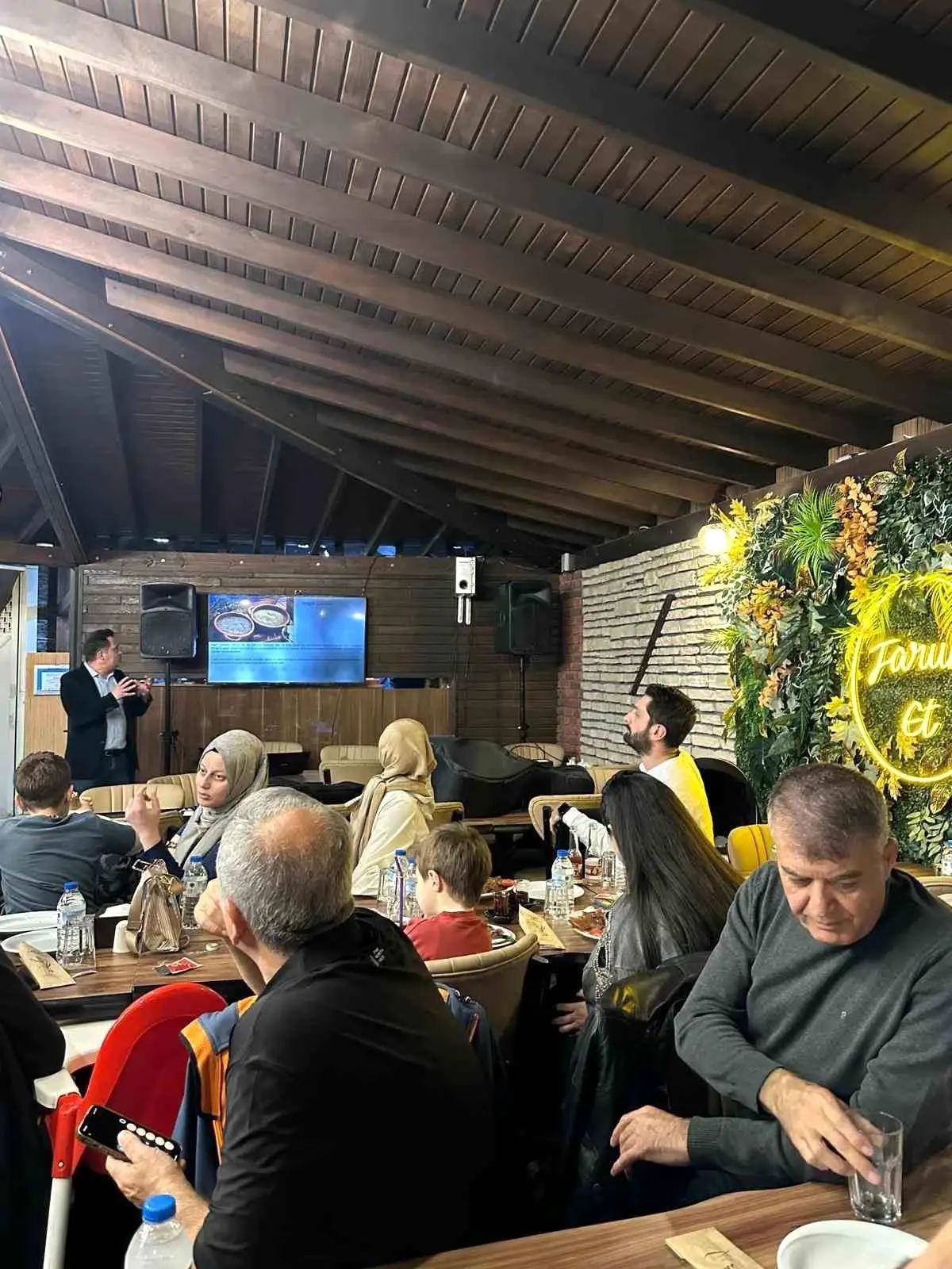 Bursa’nın Turizmdeki Coğrafi İşaretli Ürünleri Eğitimi: Yerel Lezzetler ve Gastronomi Turizmi