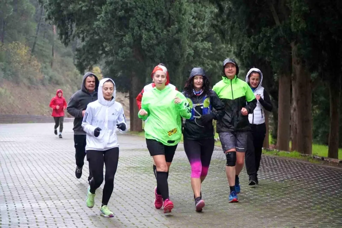 Büyükşehir Belediyesi, Değirmen Boğazı’nda Halk Koşusuyla Vatandaşları Spora Davet Ediyor