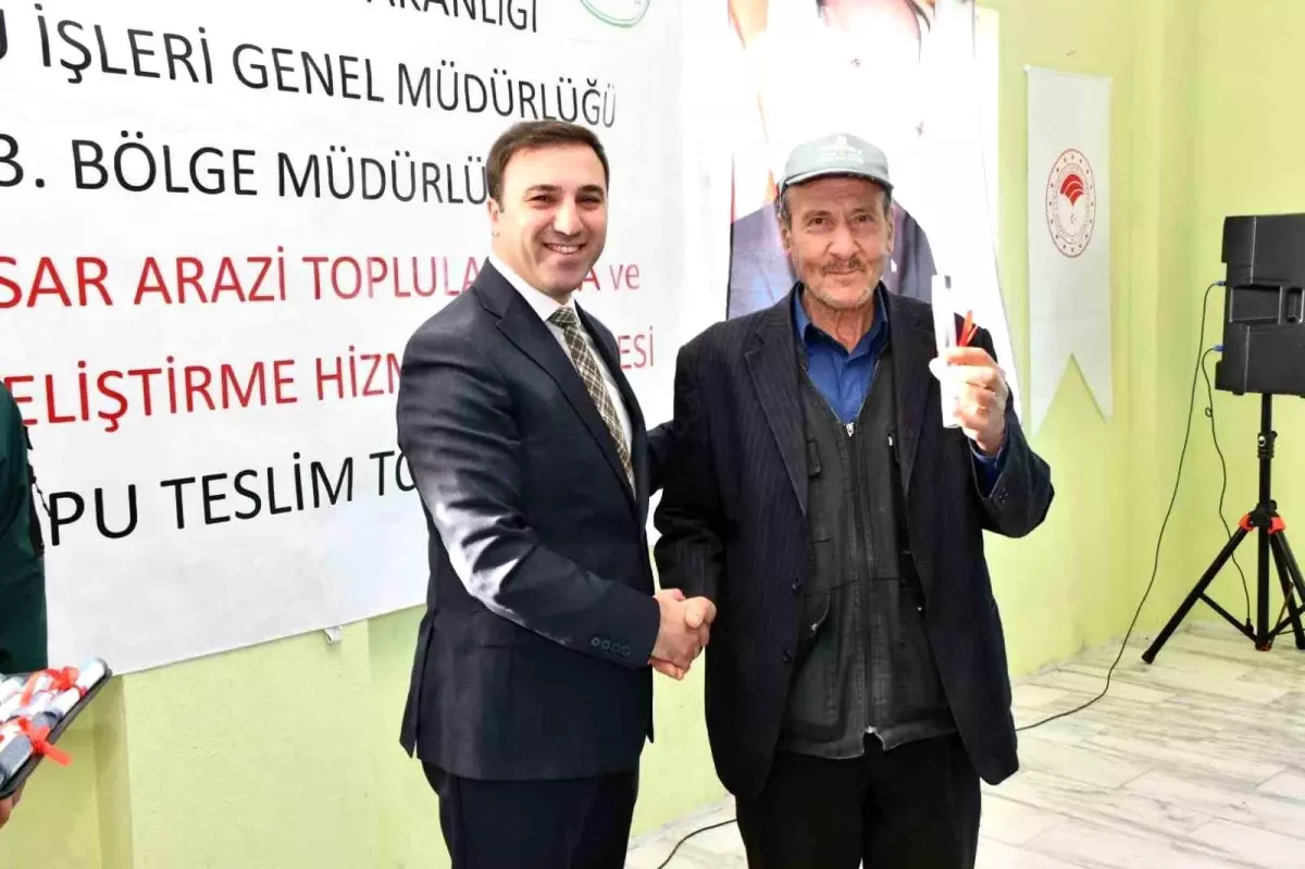 Çavdarhisar’da Arazi Toplulaştırma Projesi Kapsamında Tapu Teslim Töreni Düzenlendi