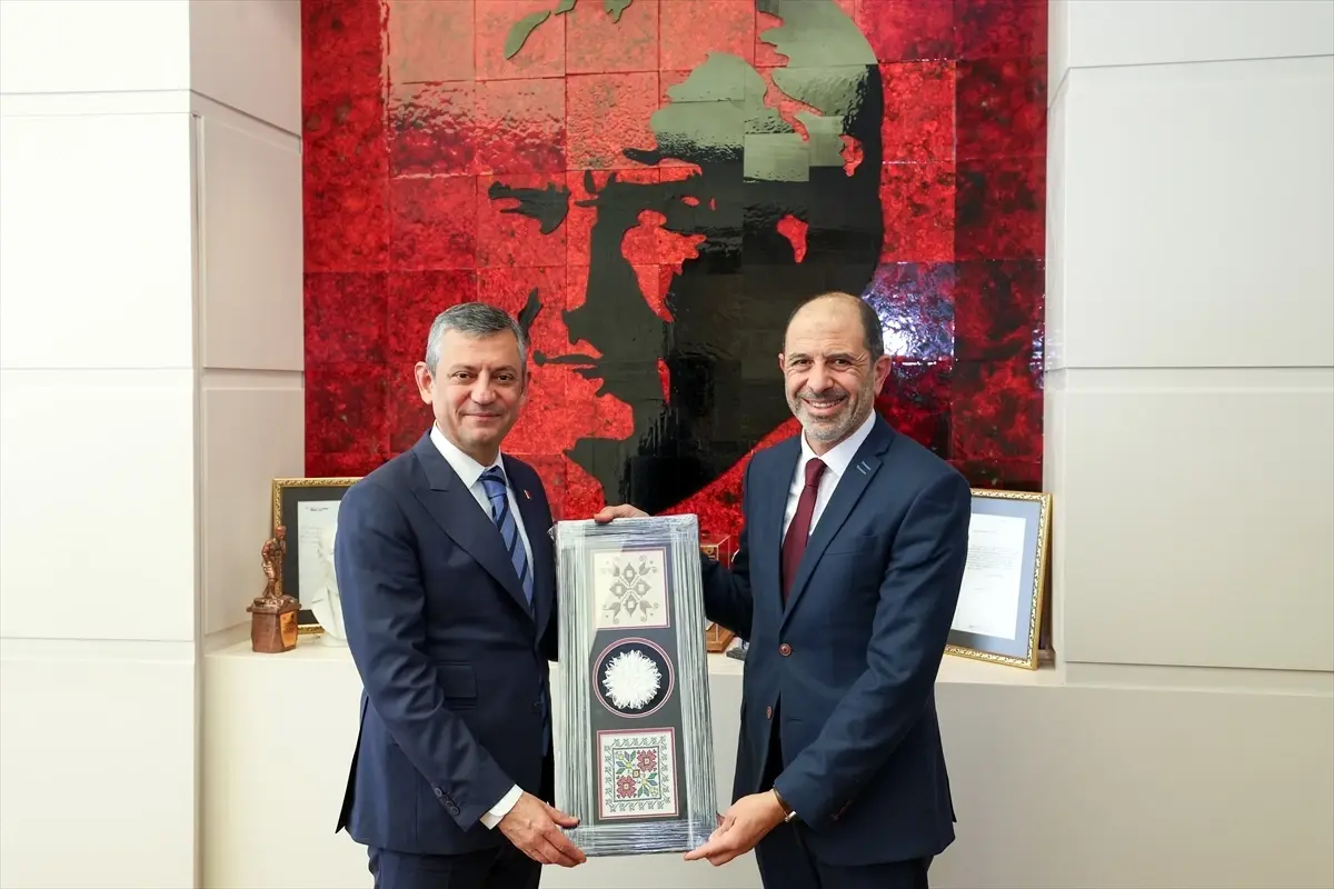 Özgür Özel, Kudret Özersay ile Görüştü