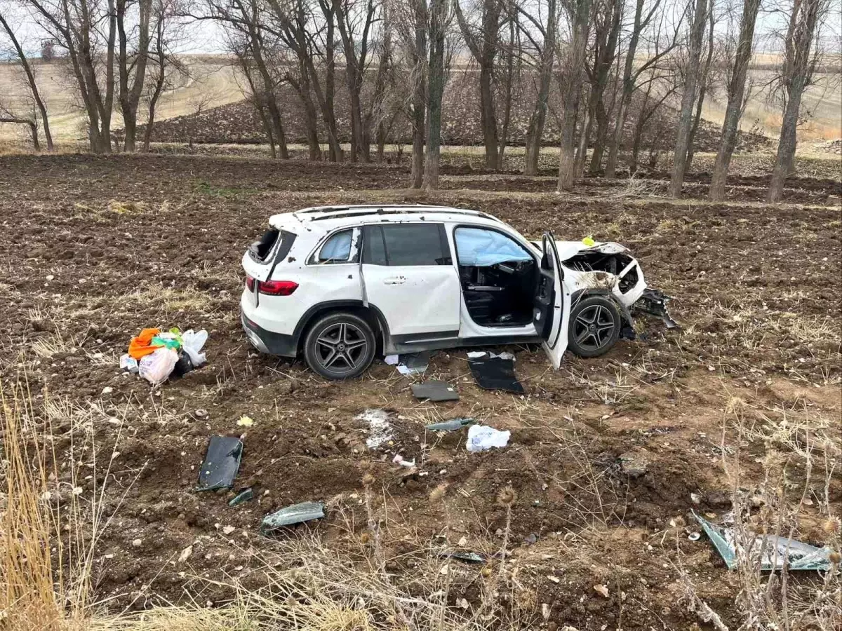 Çorum’da Takla Atan Cipte 2 Yaralı