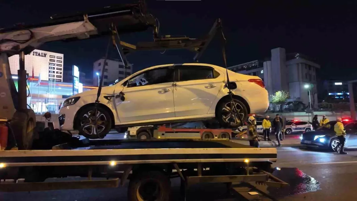 D-100’de Makas Atan Otomobil Takla Attı, Sürücü Hastaneye Kaldırıldı