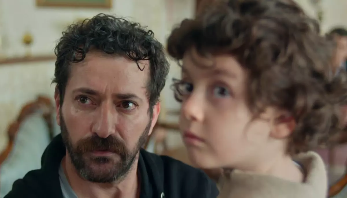 Uzak Şehir’de Duygu Dolu Anlar ve Babalararası Çatışma