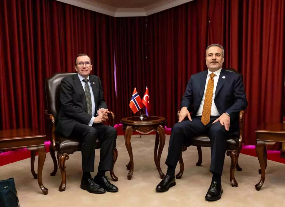 Fidan, Doha Forumu’nda Norveçli Bakan Espen Barth Eide ile Kritik Görüşme Yaptı