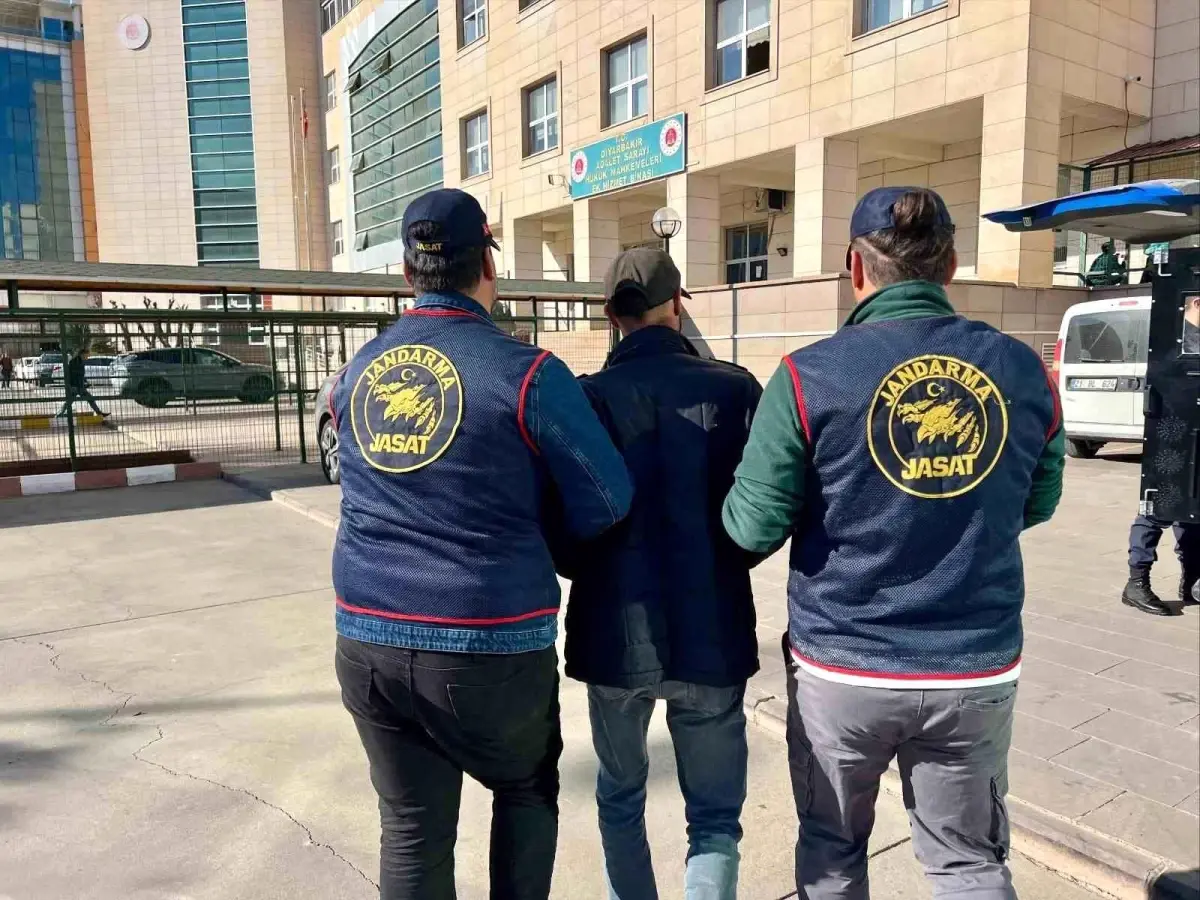 Diyarbakır’da 4 Suçlu Yakalandı