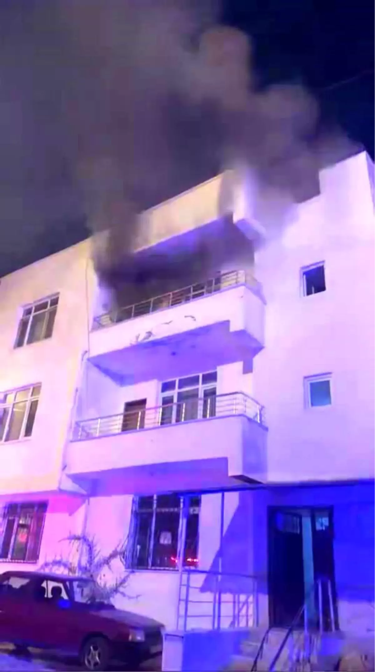 Eğil’de Yangın: Ev Kullanılamaz Hale Geldi