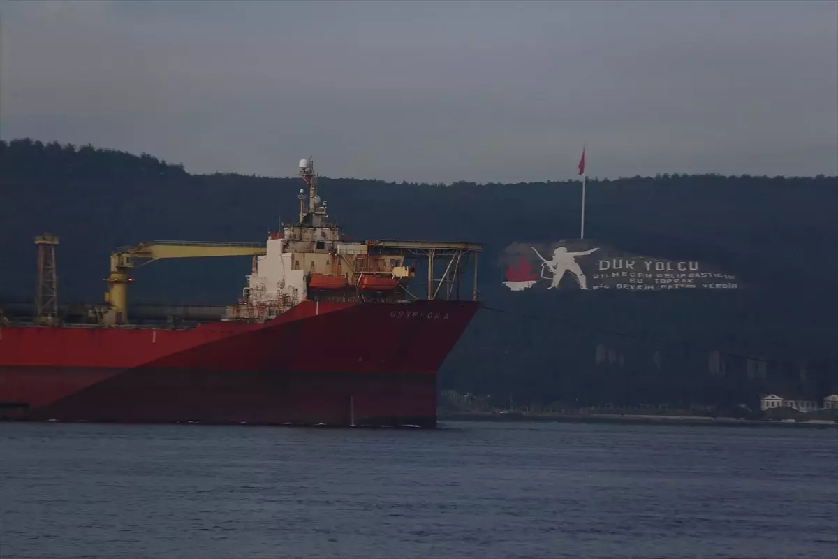 Gryphon A Tankeri Çanakkale Boğazı’ndan Geçti