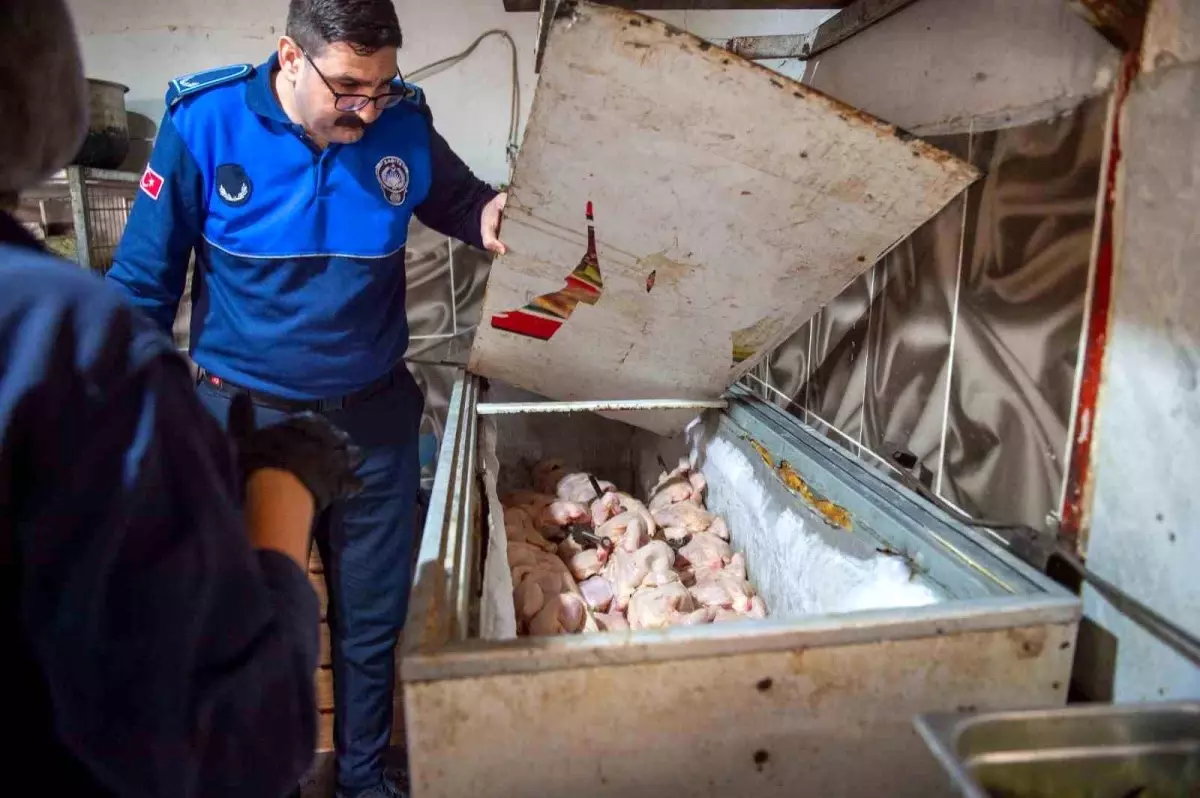 Hijyenik Olmayan Dönerci Mühürlendi