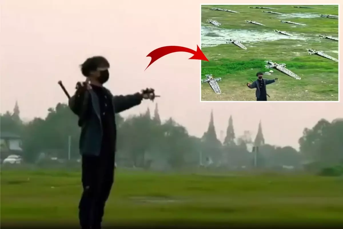 Dünya bu adamı konuşuyor! Kılıçlardan oluşan dron ordusu kurdu