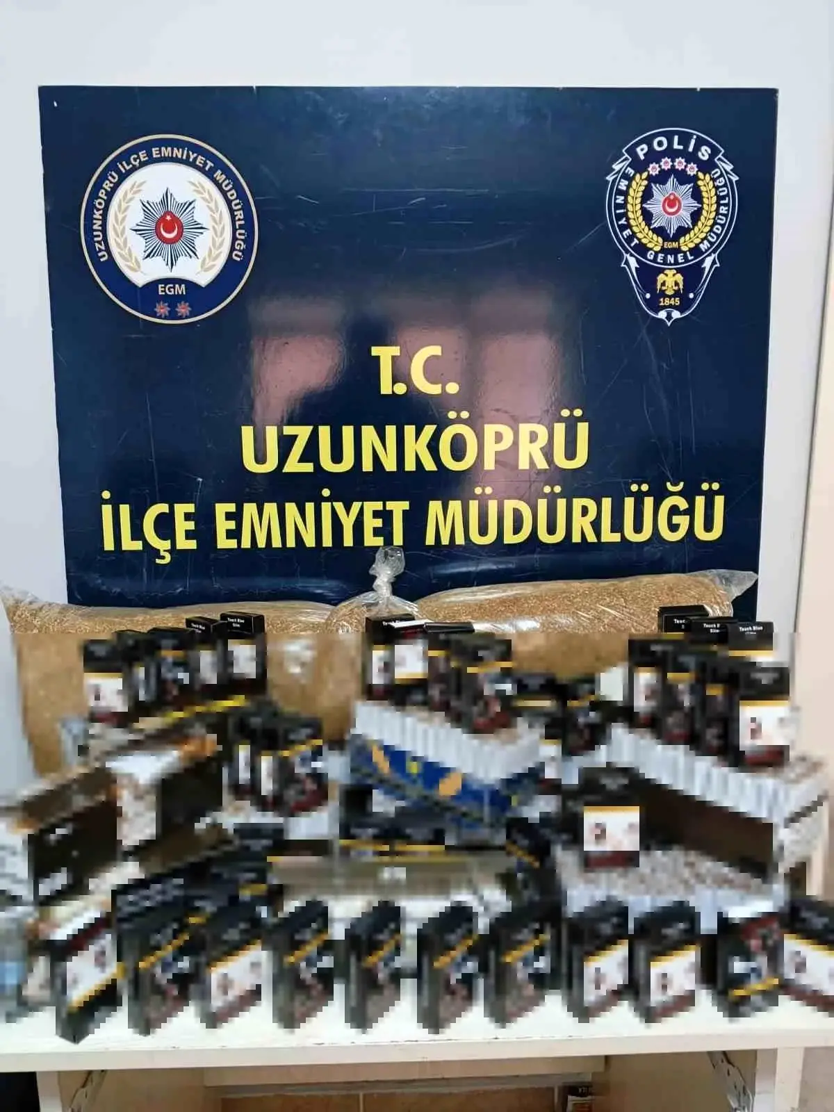 Edirne Uzunköprü’de Binlerce Makaron ve Kıyılmış Tütün Ele Geçirildi
