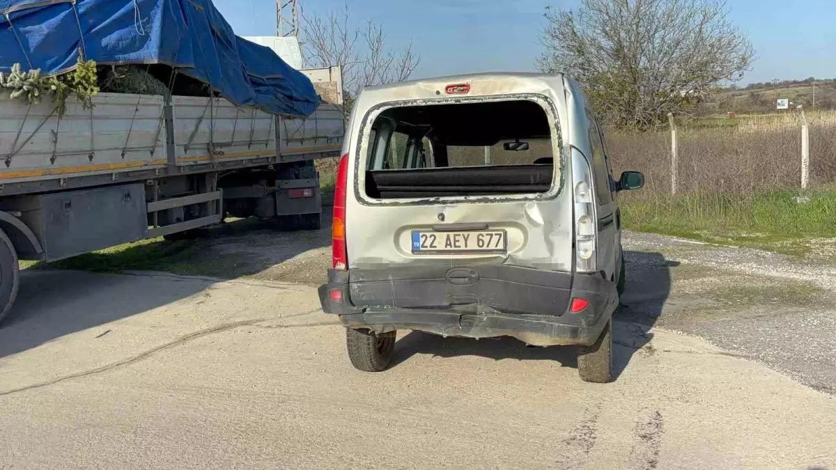 Edirne’de Zincirleme Kaza: 1 Yaralı ve Ağır Araç Hasarı