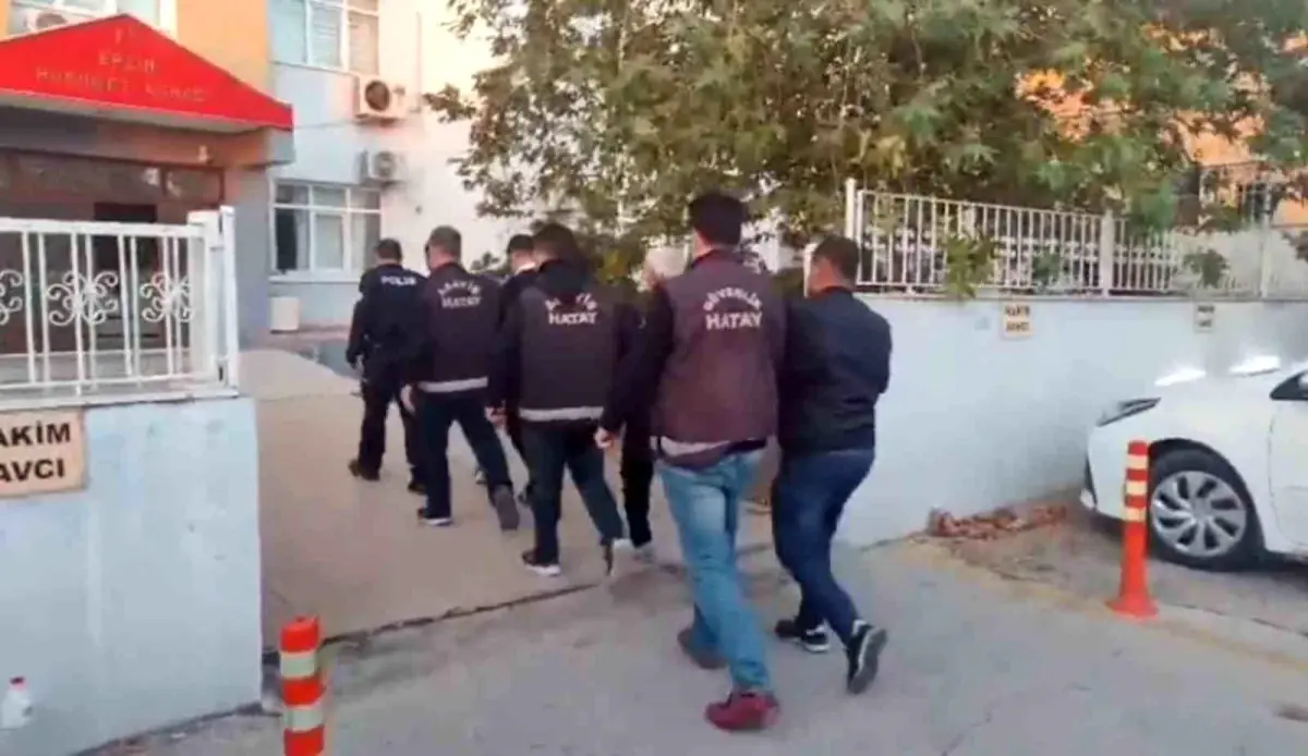 Hatay’da Erzin’de Yakalanan 4 Şahıs Mahkeme Tarafından Tutuklandı