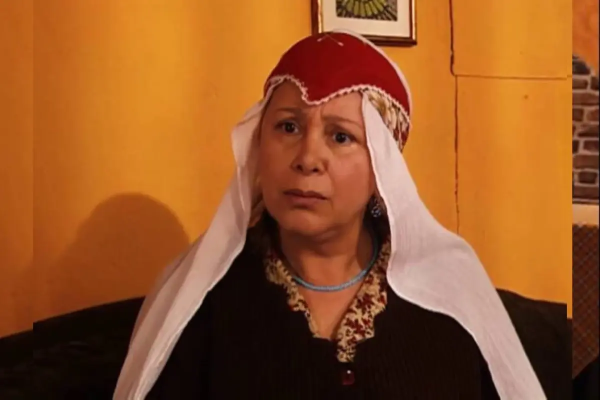 Fato Aney’i tanıyamayacaksınız! Pembe saçı ve tarzıyla göz kamaştırdı