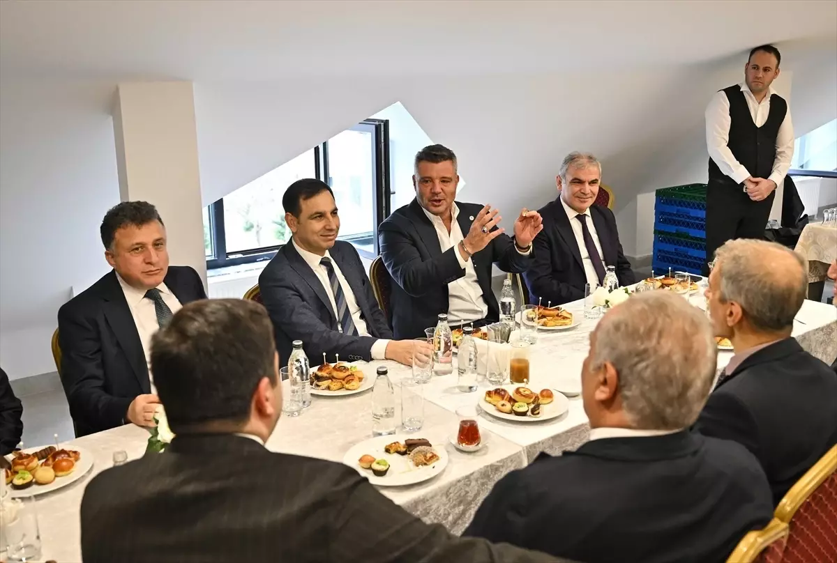 Saran’dan Gençlere Yatırım Vurgusu