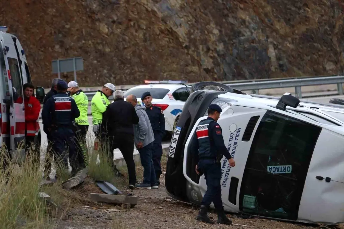 Fethiye’de Minibüs Devrildi: 7 Yaralı