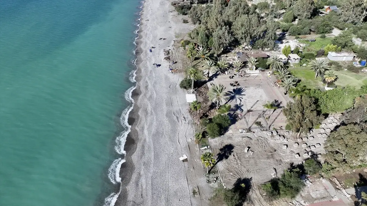 Fethiye’de İmara Aykırı Yapıların Yıkımı Devam Ediyor