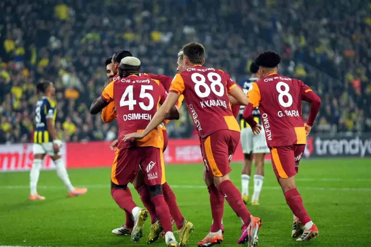 Galatasaray, Fenerbahçe’yi 1-1 Berabere Bırakarak Liderliğini Korudu
