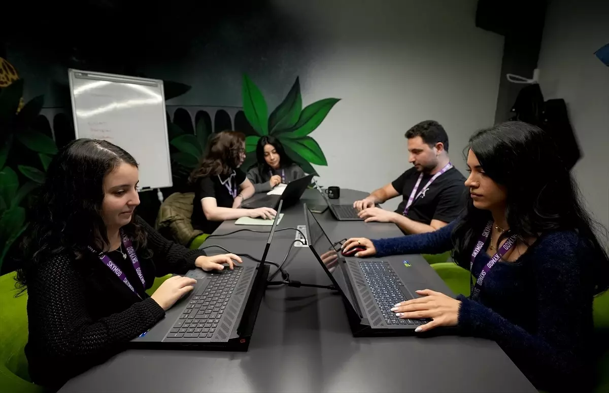 Gizem Argunşah ve Mahmut Oltan Dere’den Güvenli Yapay Zeka Uygulaması SkyStudio