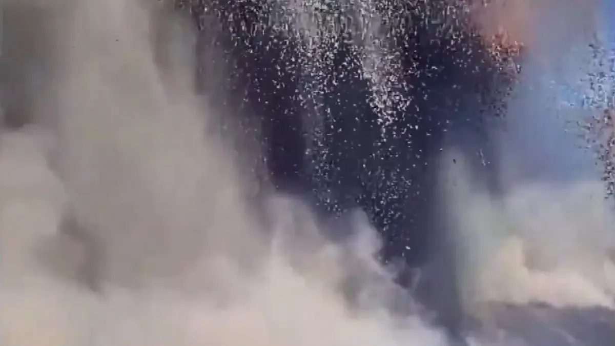 Kilauea Yanardağı Yeniden Patladı ve Lav Fıskiyeleri Gökyüzünü Doldurdu