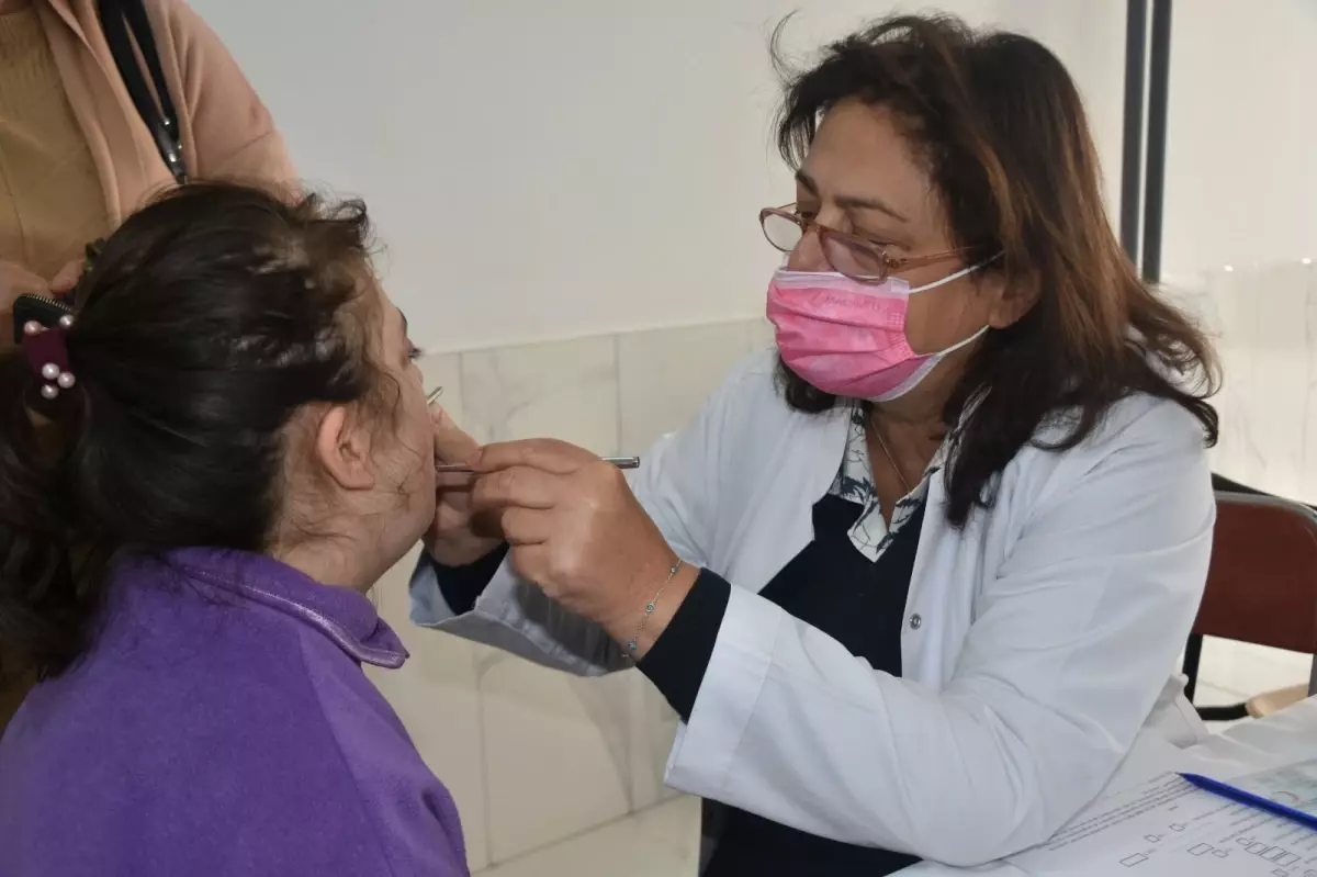 Diş Hekimleri Batman’da Özel Gereksinimli Öğrencilere Destek Verdi