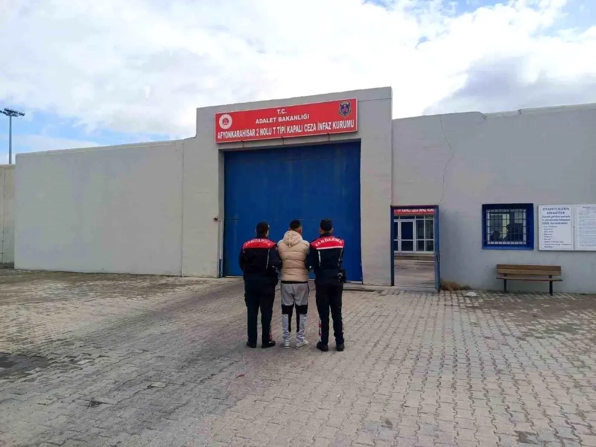 42 Aranan Şahıs Afyon’da Yakalandı