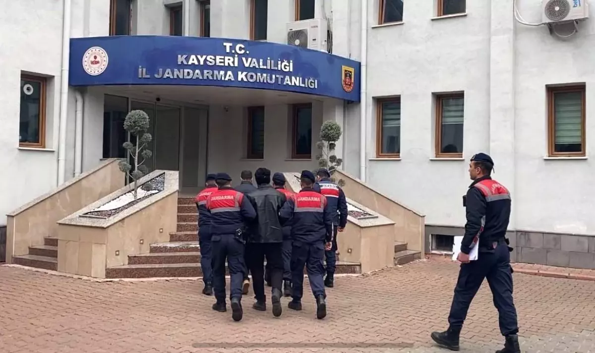 Kayseri’de DEAŞ Operasyonu: 2 Gözaltı