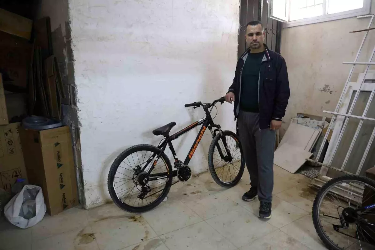 Hırsızlık Yaparken Kapana Kısıldı