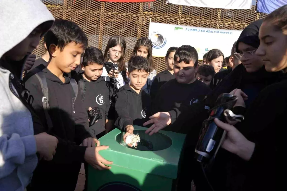 Kartal’da Çevre Bilincini Artıran Çifte Etkinlik: Sıfır Atık Eğitimi ve Okul Pil Kampanyası Ödülleri