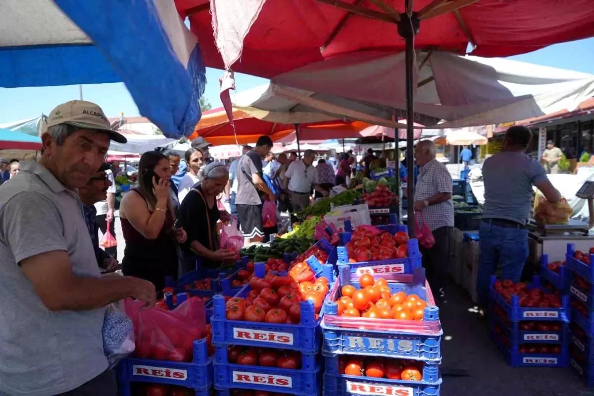 TÜFE Kasım’da Yüzde 0,87 Arttı