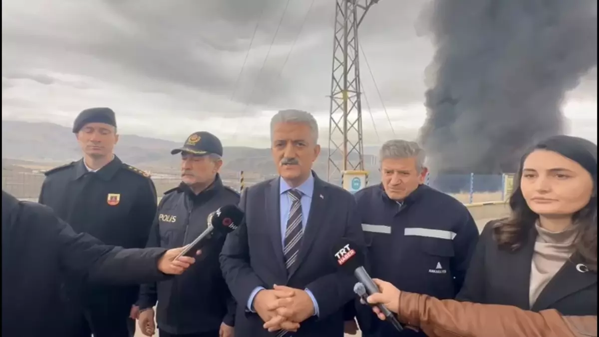 Kırıkkale’de Yangın Kontrol Altında: Vali Makas’ın Açıklamaları ve AFAD Müdahalesi