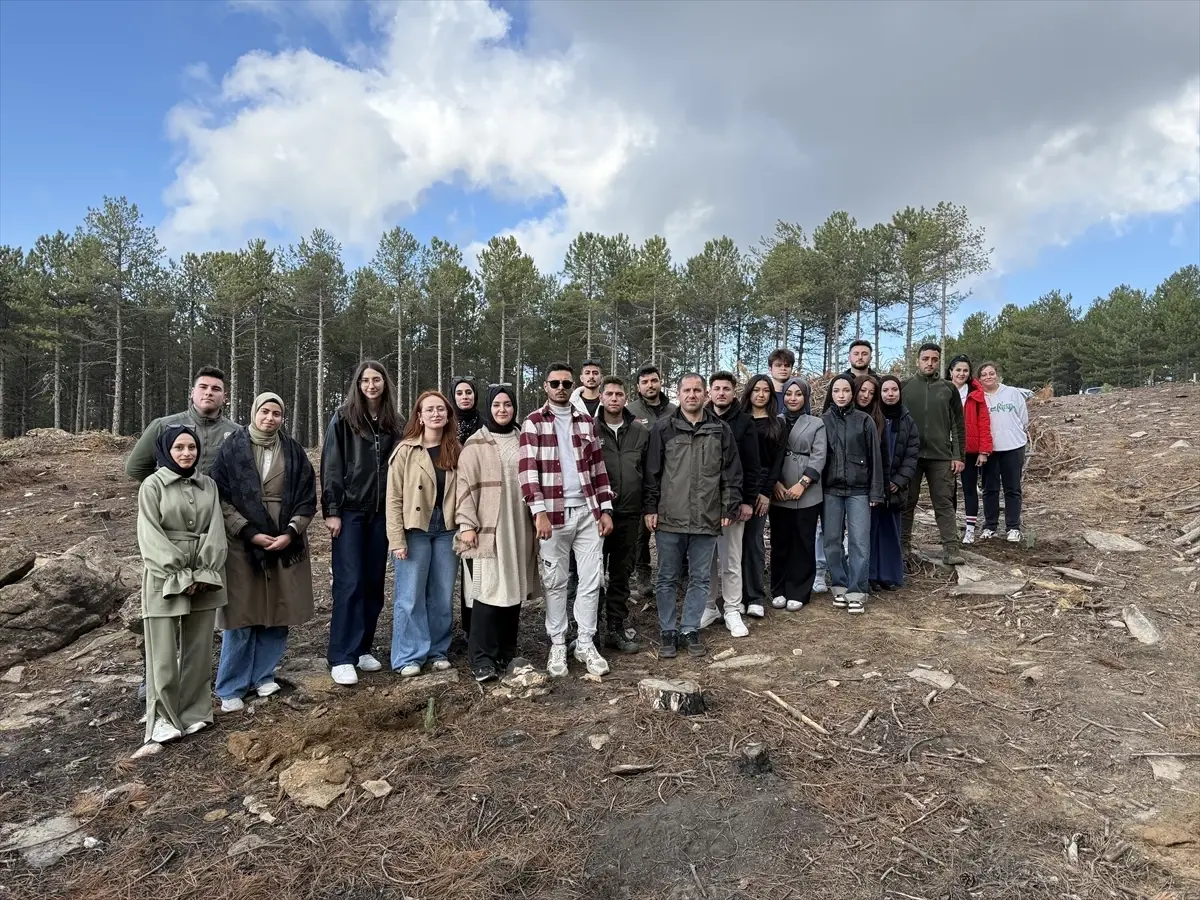Kırşehirli Gençler Aydın’da Fidan Dikti: Yeşeren Dayanışma ve Sosyal Etkinlikler