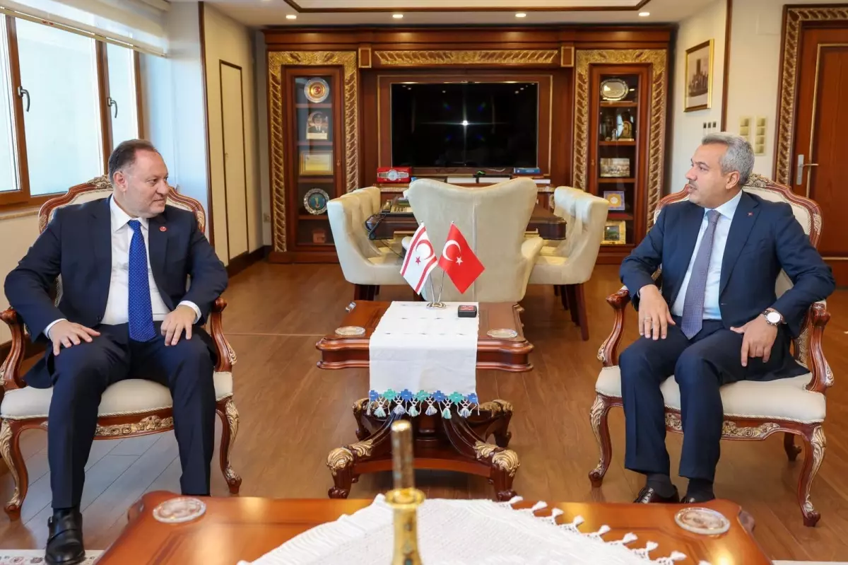 KKTC Meclis Başkanı Ziya Öztürkler: Türkiye’nin savunma devrimi Kuzey Kıbrıs’a güç ve güven veriyor