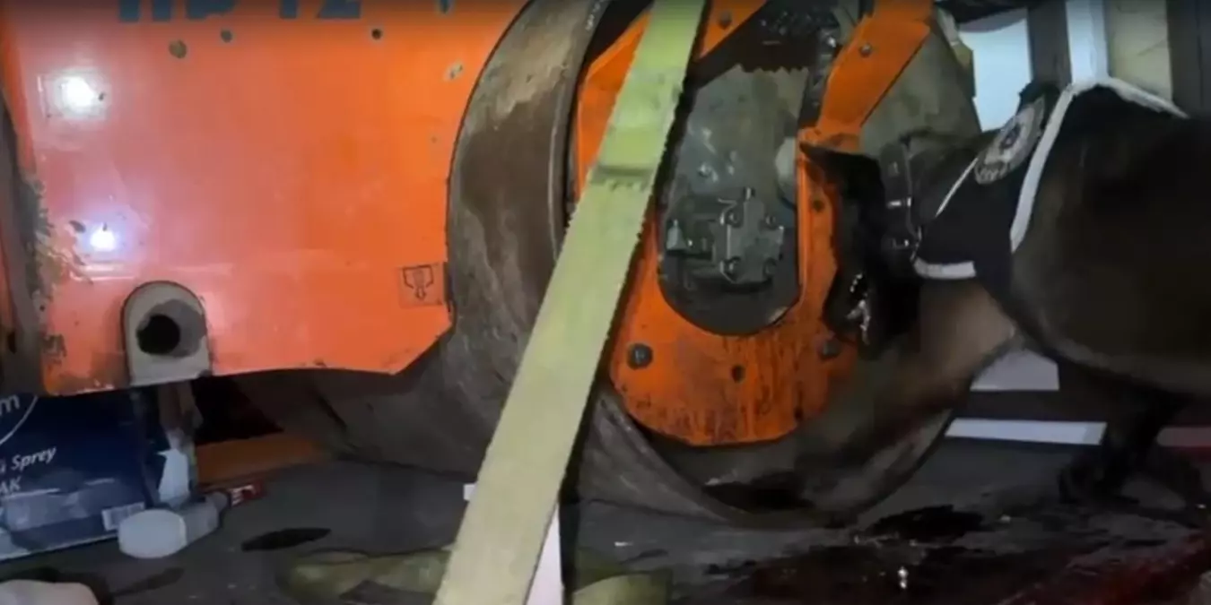 Kocaeli’de Tırda 102 Kilogram Metamfetamin Ele Geçirildi