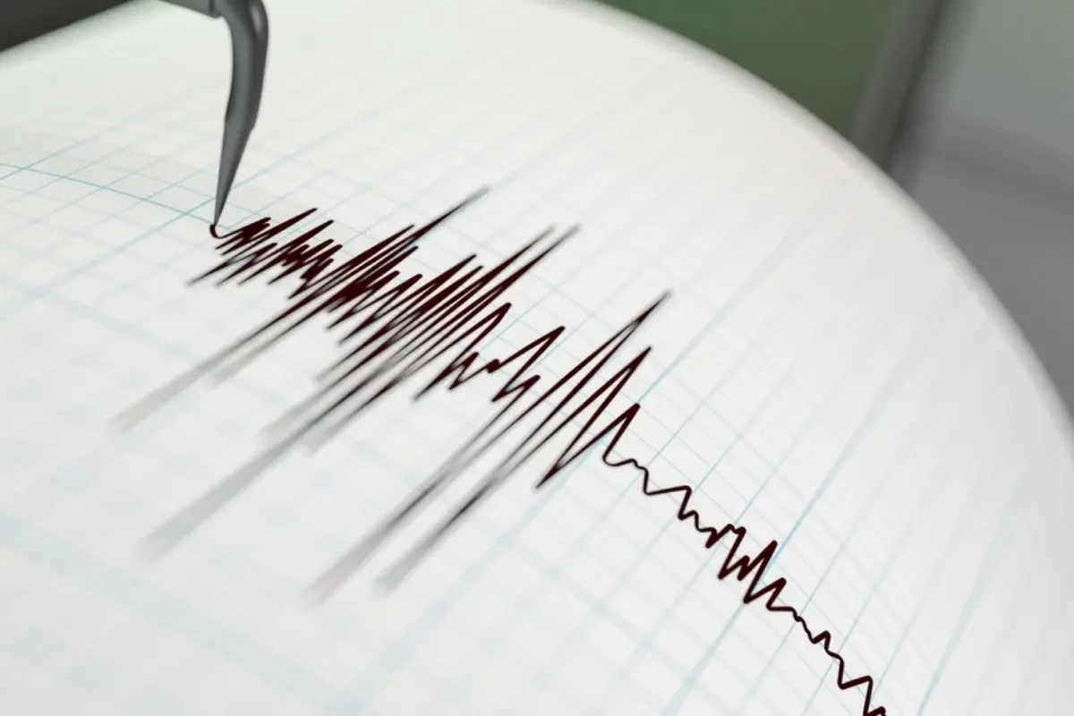 Komşuda korkutan deprem! Büyüklüğü belli oldu