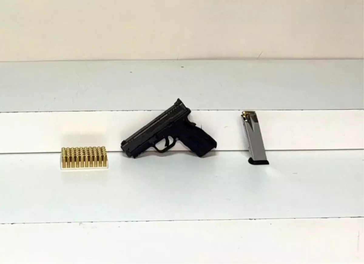 Küçükçekmece’de Balkonda Silahlı Tartışma: 14 Kutuş, Kimse Yaralanmadı