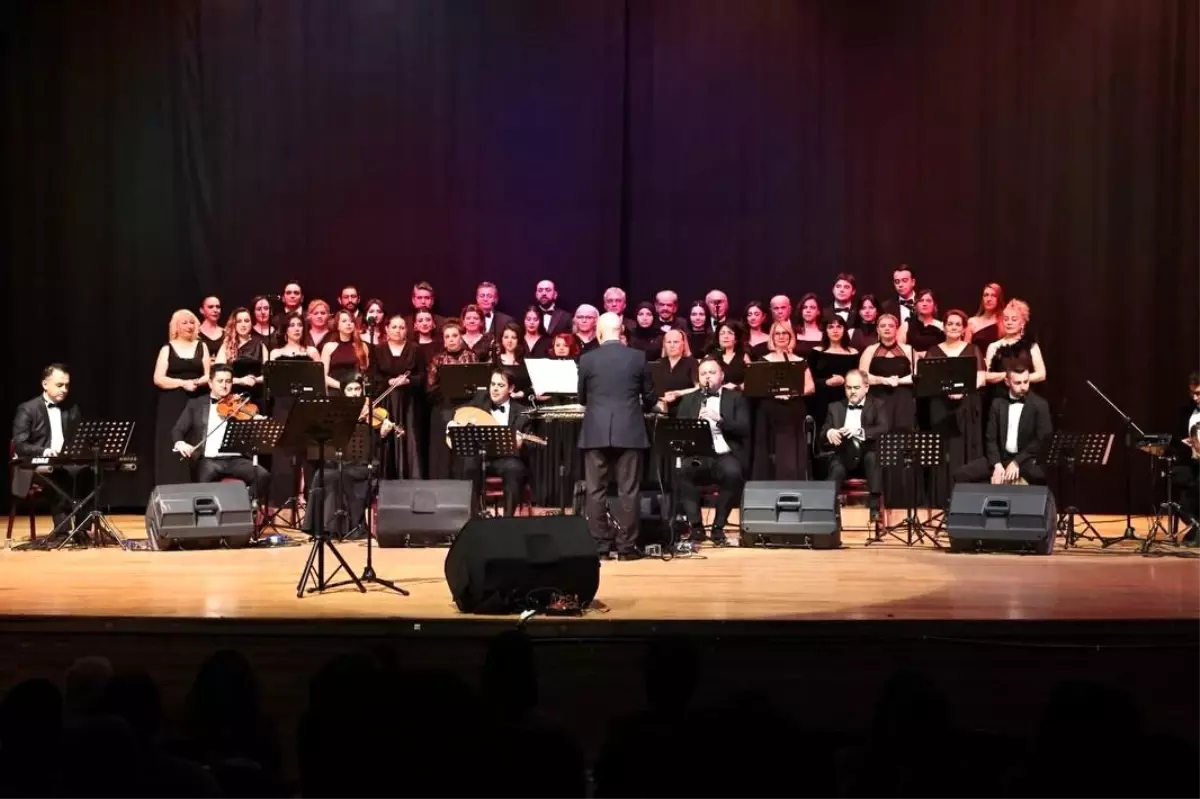 Kütahya’da Türk Sanat Müziği Konseri Büyüledi