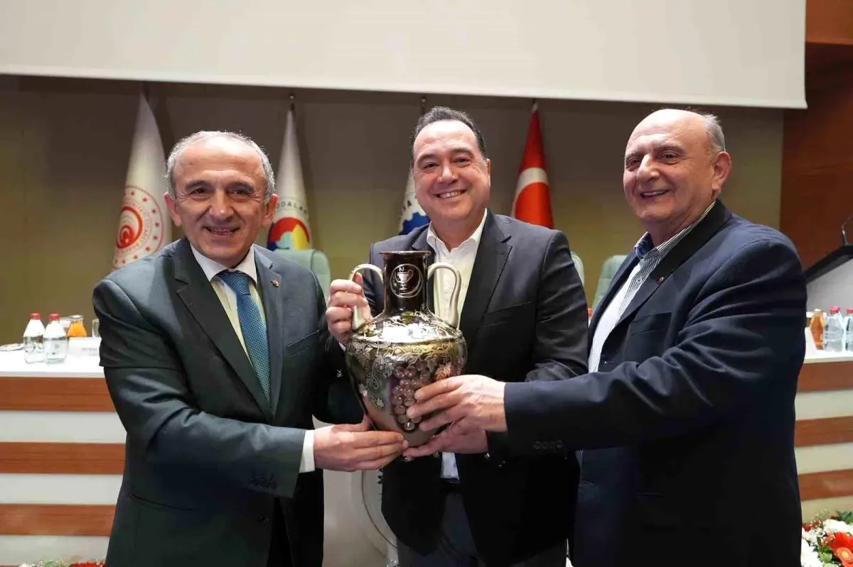 Manisa TSO Başkan Dutlulu’yu ağırladı