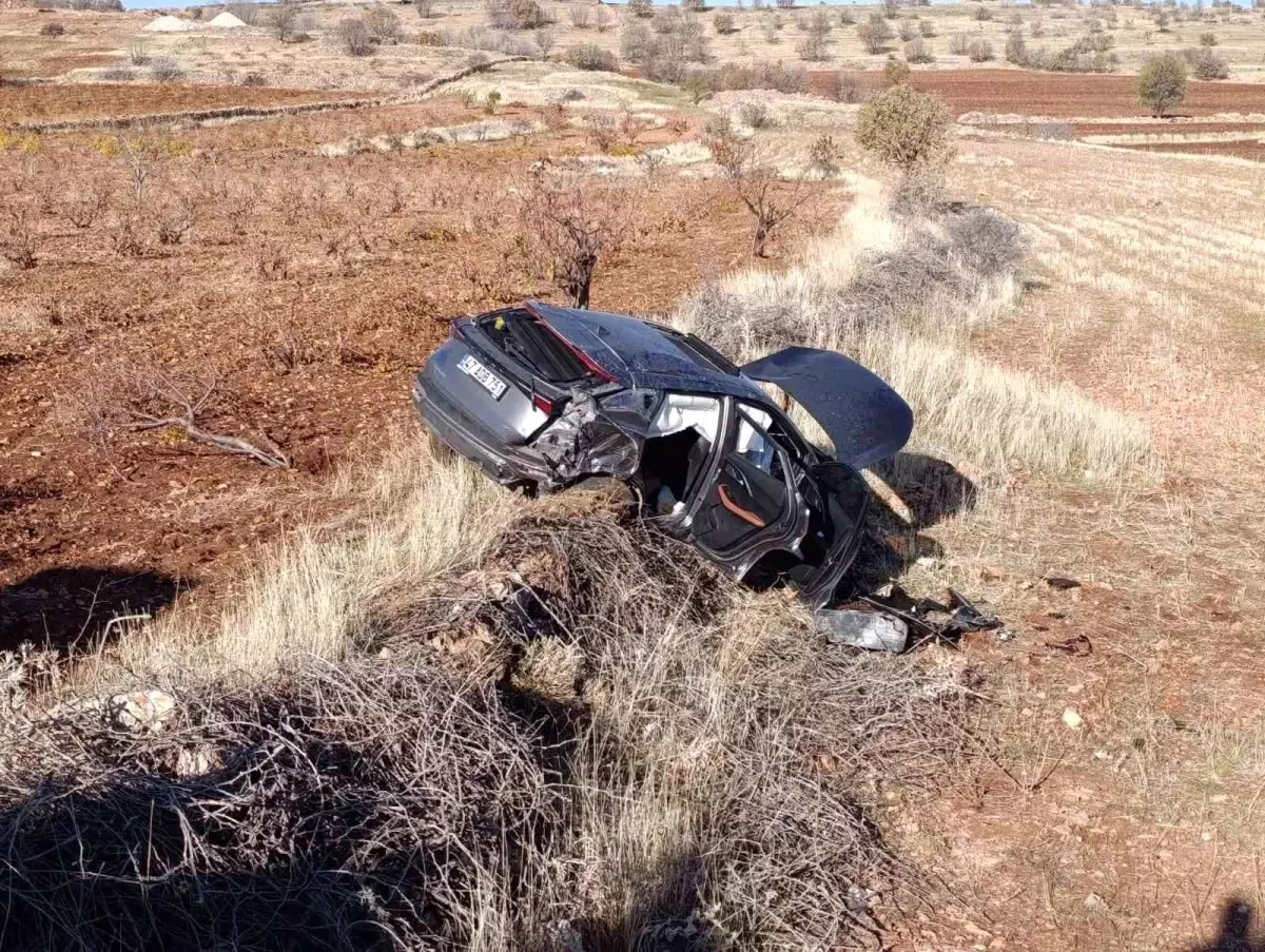 Mardin’de Kaza: Araç Devrildi, Sürücü Yaralandı