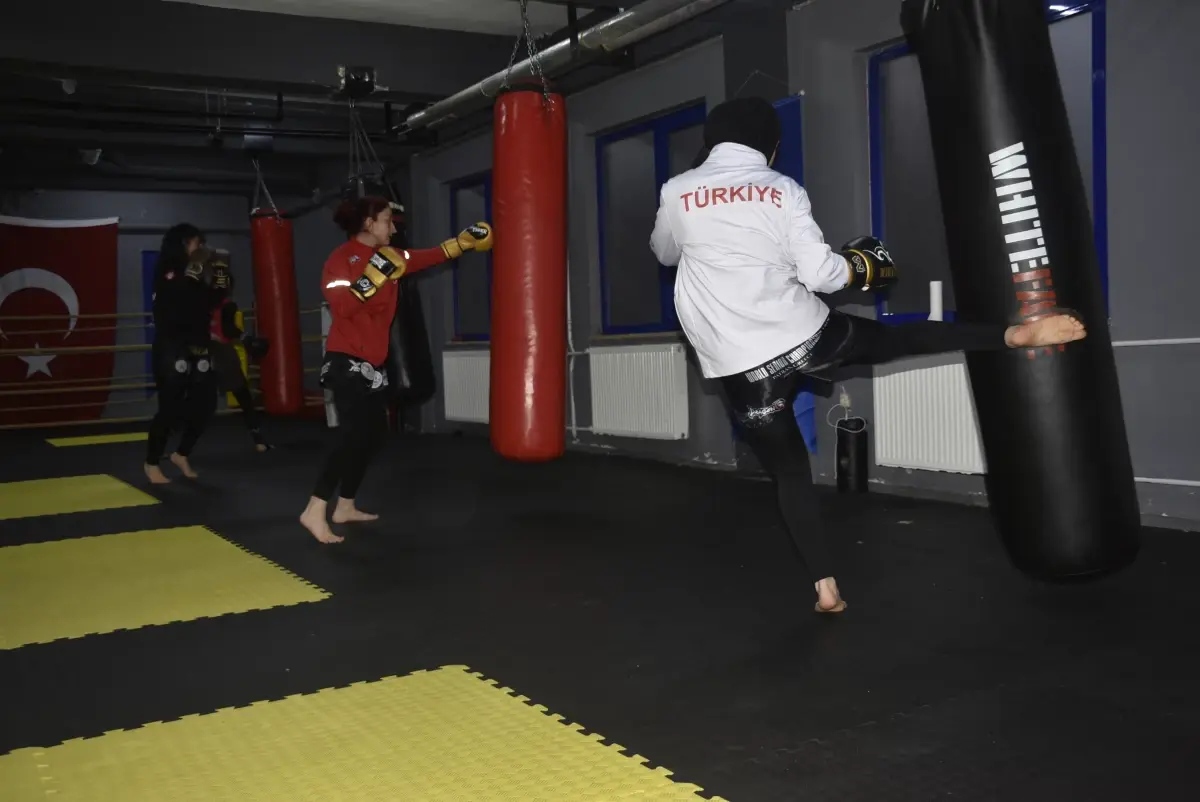 Başarılarla Dolu Korkmaz Kız Kardeşler