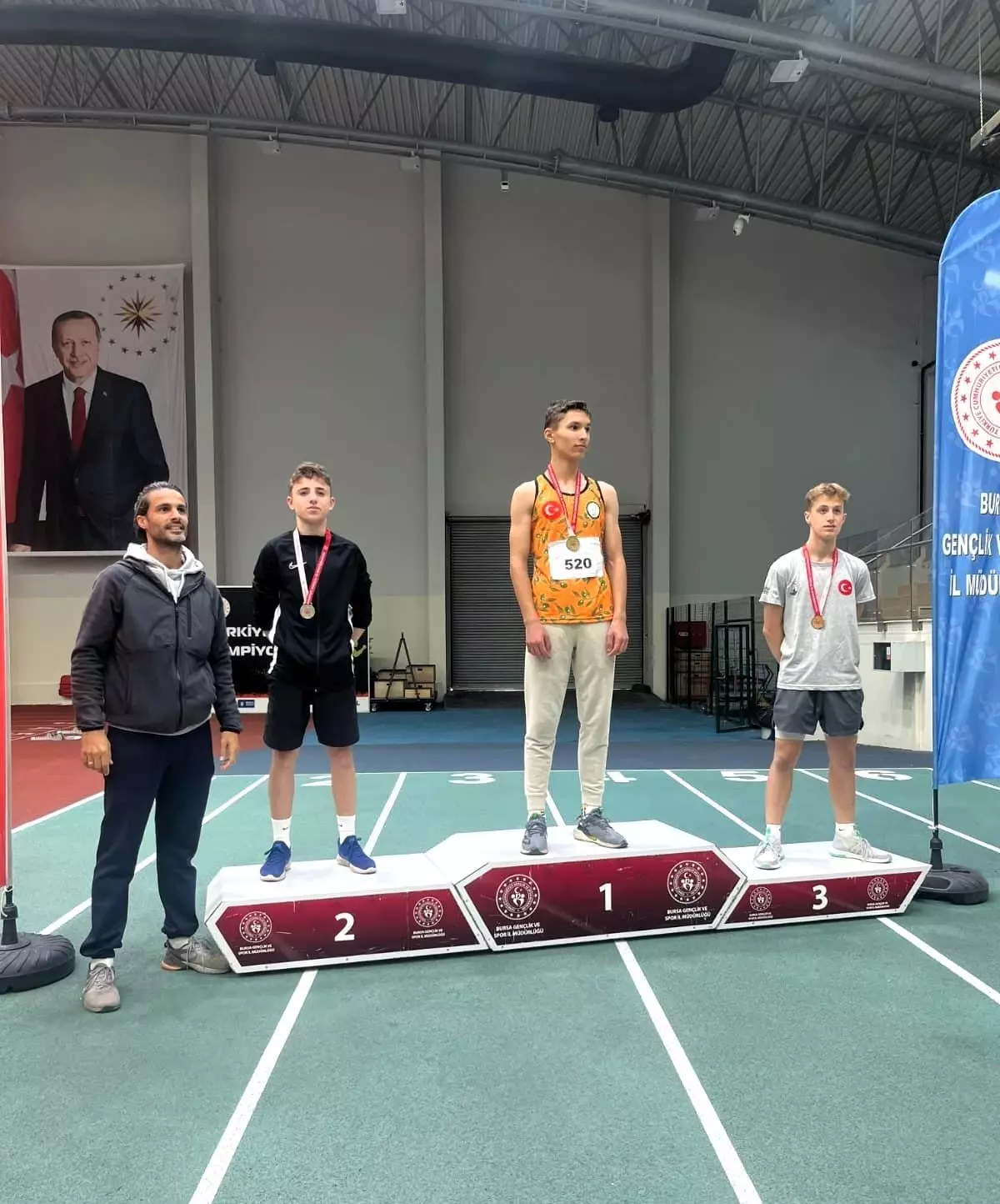 Osmangazi Belediyespor Atletizm Takımı Madalya Yağmurunu Bursa’da Durdurdu!