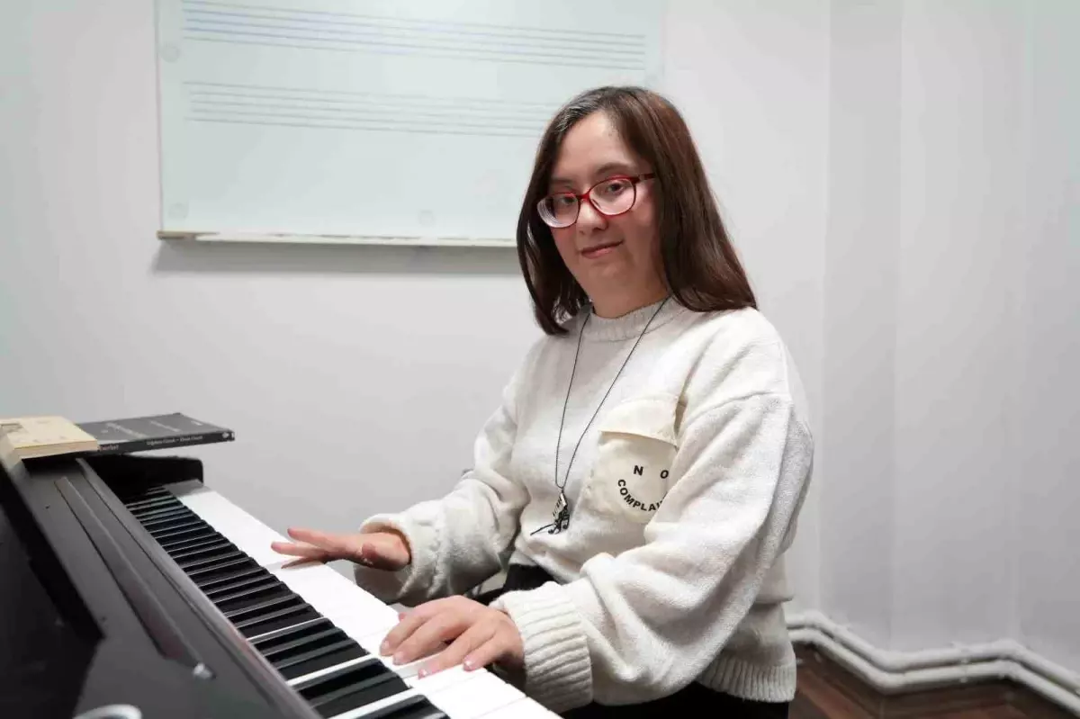 Down Sendromlu Eda Bayrak, Osmaniye Otobüs Kazasında Hayatını Kaybetti