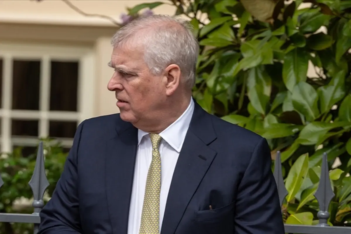 Prens Andrew’ın Son Kraliyet Unvanları da İptal Edildi