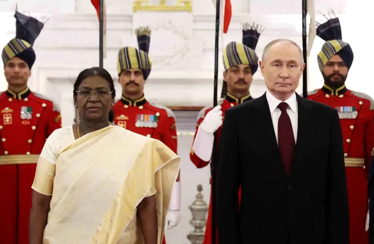 Putin Hindistan’da: ‘Birlikte Yol Alıyoruz, Birlikte Büyüyoruz’