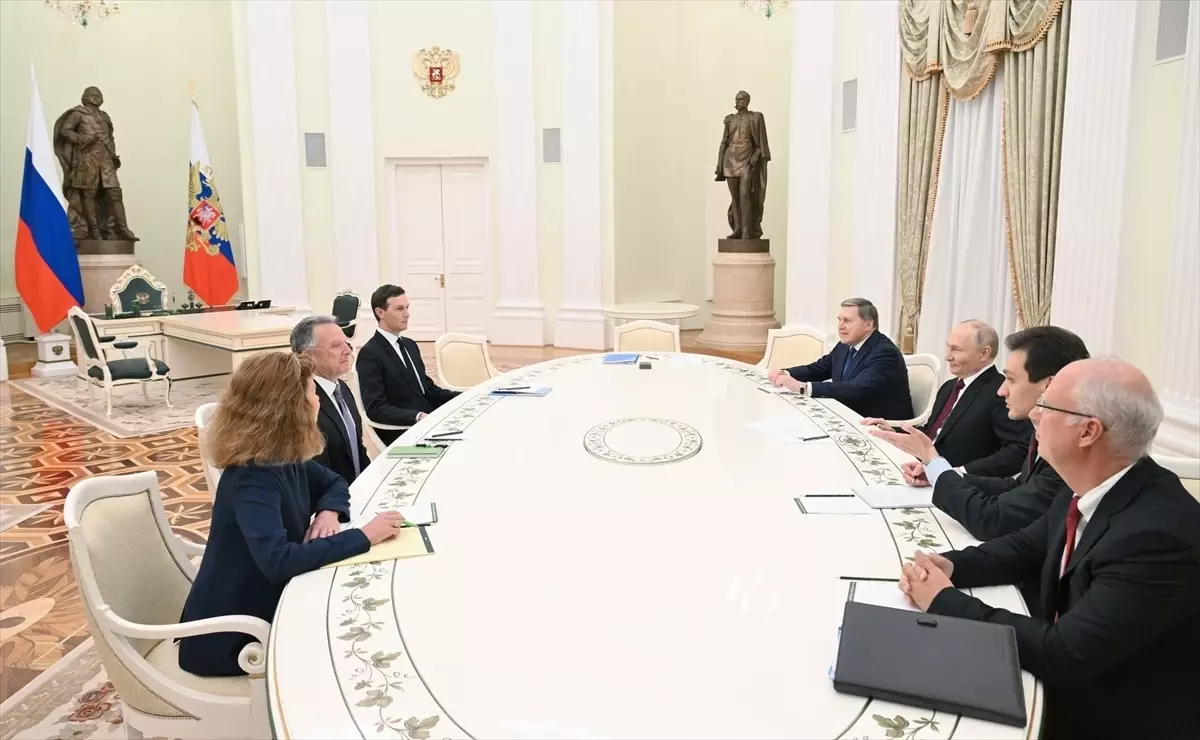 Putin, Trump’ın Temsilcileriyle Bir Araya Geldi