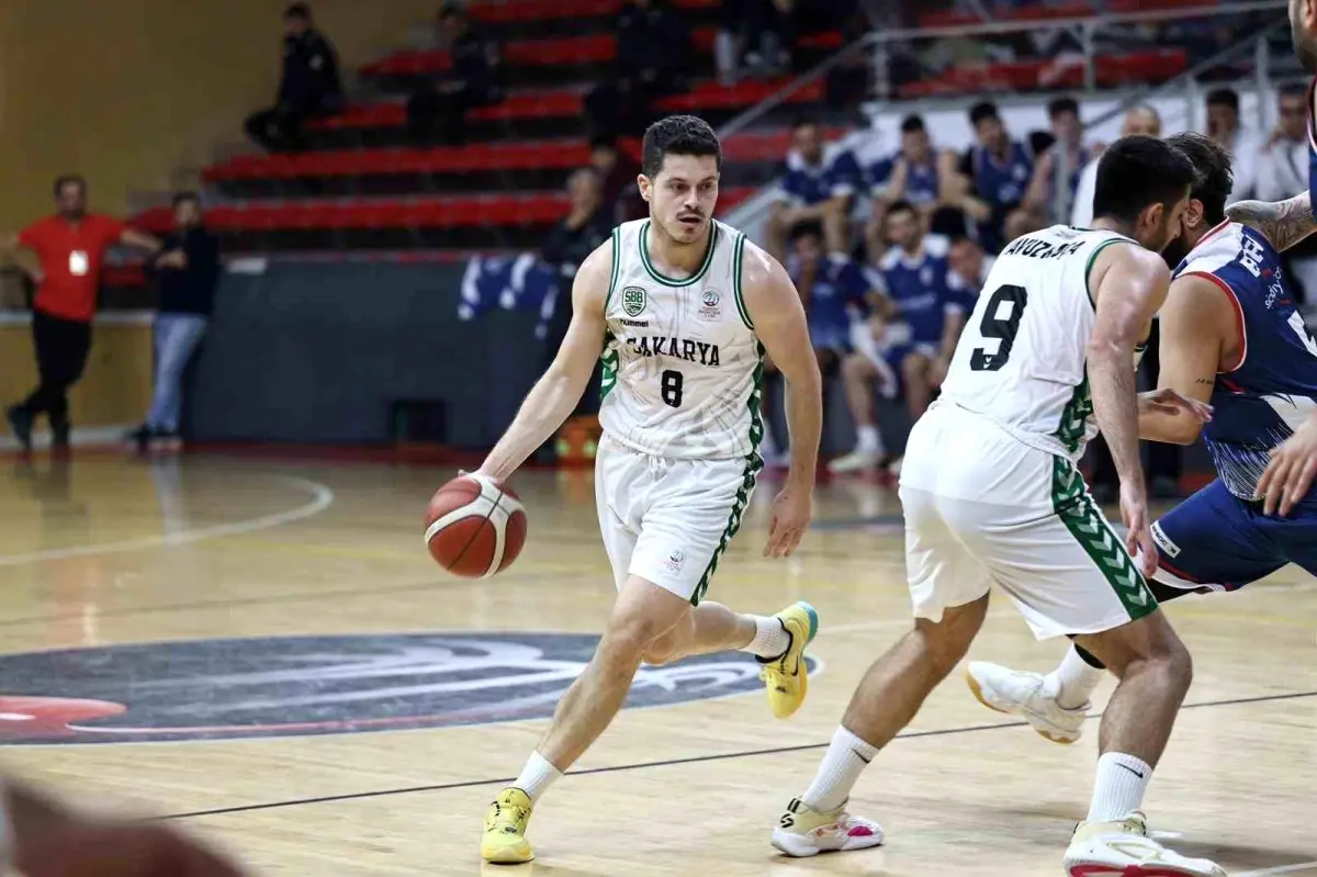 Sakarya Büyükşehir Basketbol Takımı Çorlu Belediyesini Konuk Edecek