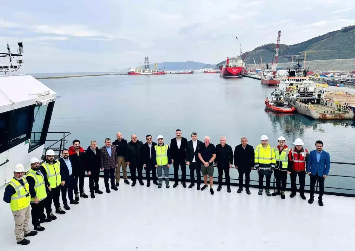 Seven Vega gemisi Filyos Limanı’nda: 2026 hedefi için start verildi