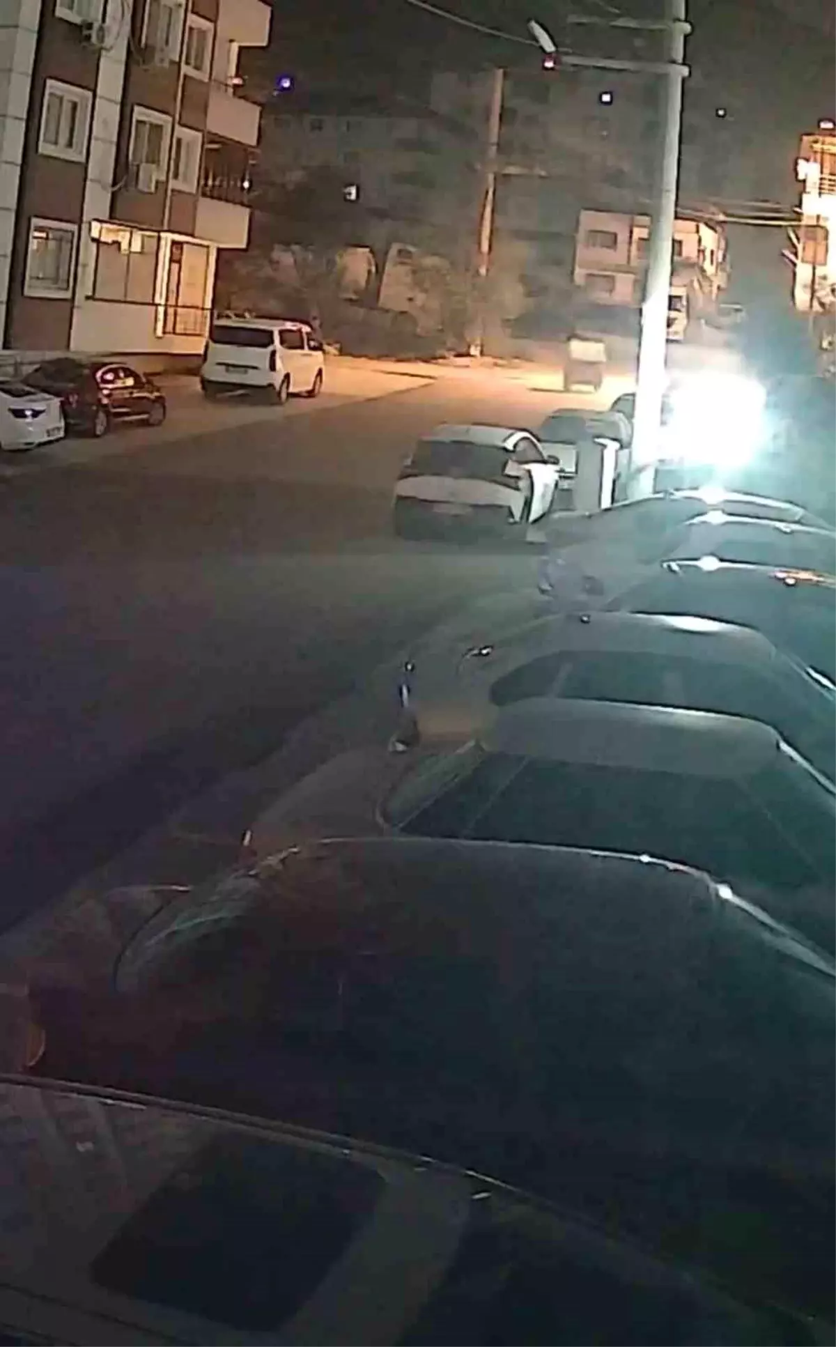 Fırtına Çöp Konteynerini Sürükledi