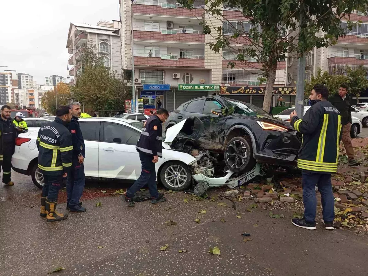 Siverek’te Trafik Kazası: 2 Yaralı